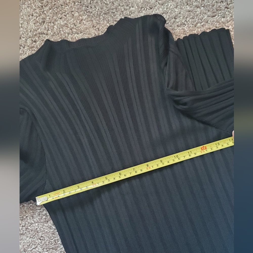 Like New Ribbed Dress - Picture 9 of 13